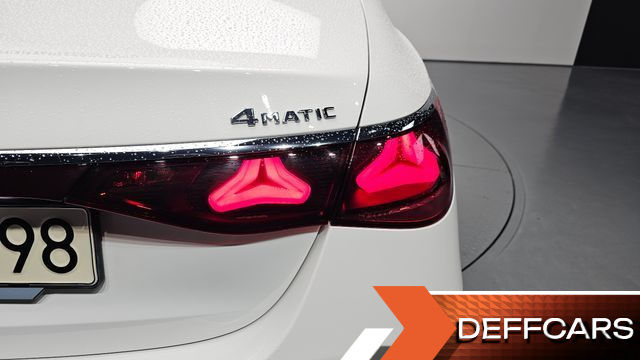 Mercedes E-CLASS E300 4MATIC Exclusive купить на сайте DeffCars