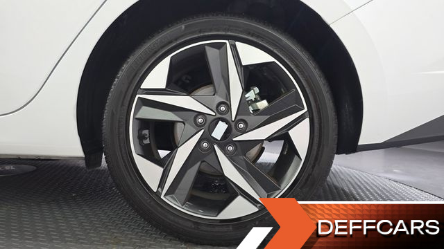 Hyundai AVANTE 1.6 Inspiration купить на сайте DeffCars