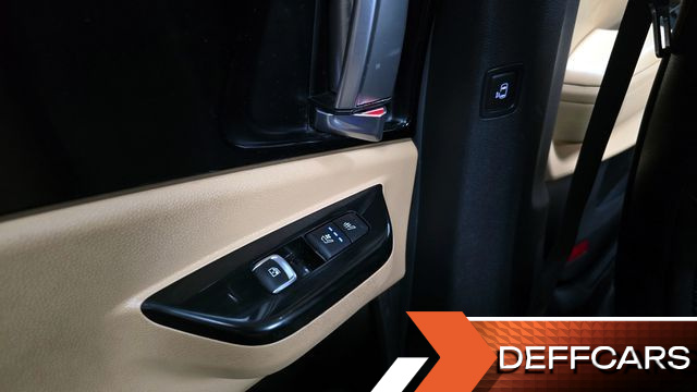 Kia CARNIVAL 9-Seater Noblesse купить на сайте DeffCars