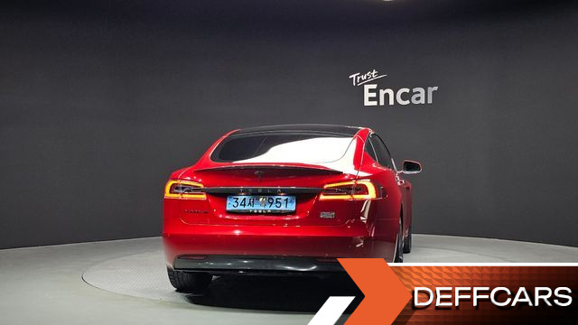 Tesla MODEL S 90D купить на сайте DeffCars