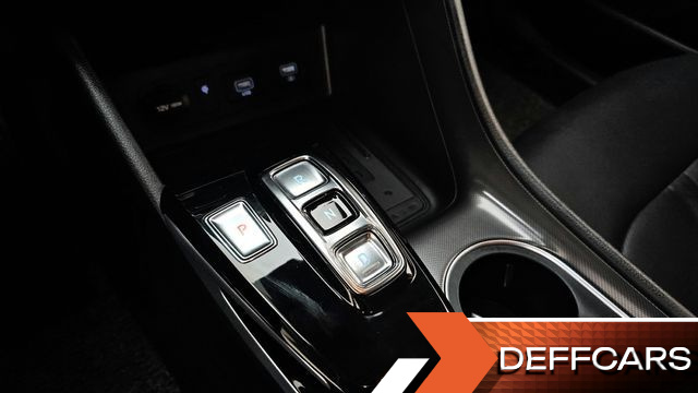 Hyundai SONATA 2.0 Premium Millennial купить на сайте DeffCars