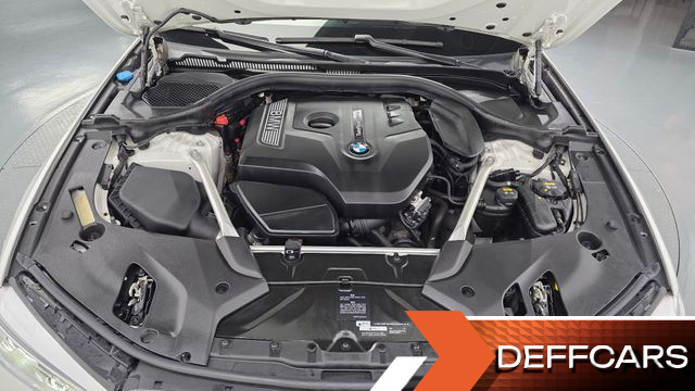 BMW 5-SERIES 530i Luxury Plus купить на сайте DeffCars