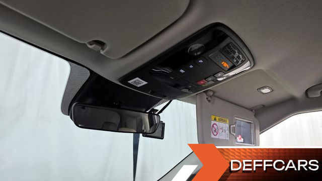 Kia CARNIVAL 9-Seater Prestige купить на сайте DeffCars