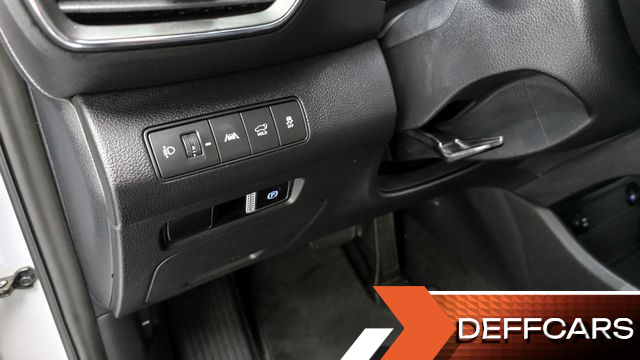 Hyundai SANTAFE Diesel 2.2 2WD Prestige купить на сайте DeffCars