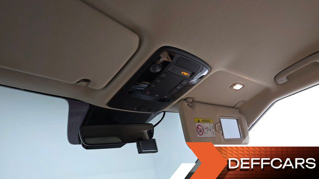 Kia CARNIVAL Diesel 9-Seater Signature купить на сайте DeffCars
