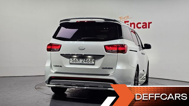 Kia CARNIVAL 7-seater Limousine VIP купить на сайте DeffCars