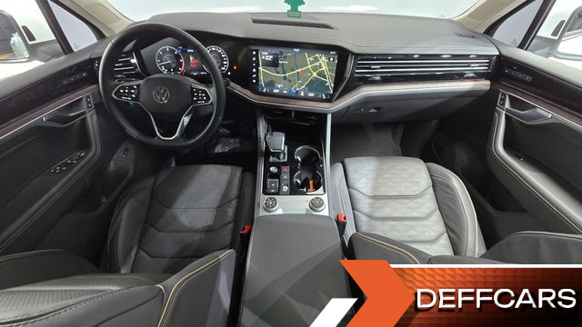 Volkswagen TOUAREG 3.0 TDI Prestige купить на сайте DeffCars