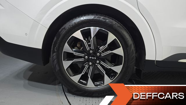 Kia CARNIVAL Gasoline 7-Seater Signature купить на сайте DeffCars
