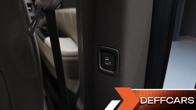 Kia CARNIVAL 9-Seater Signature купить на сайте DeffCars