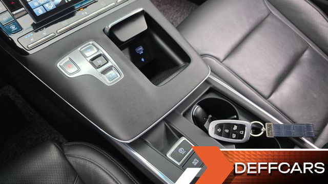 Hyundai GRANDEUR Premium купить на сайте DeffCars