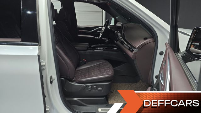 Cadillac ESCALADE 6.2 Sports Platinum купить на сайте DeffCars