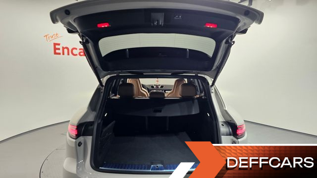 Porsche CAYENNE 3.0 PLATINUM EDITION купить на сайте DeffCars