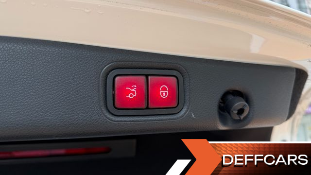 Mercedes E-CLASS E220d Avantgarde купить на сайте DeffCars