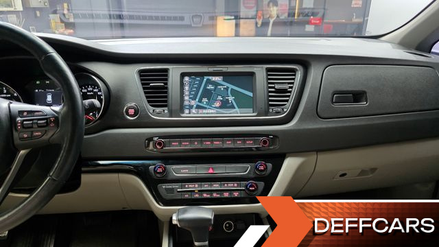 Kia CARNIVAL 9-Seater Luxury купить на сайте DeffCars