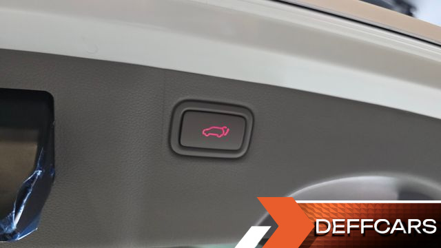 Kia CARNIVAL 9-Seater Noblesse купить на сайте DeffCars