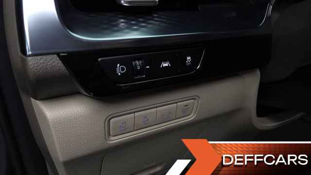 Kia CARNIVAL Gasoline 7-Seater Hi-Limousine Signature купить на сайте DeffCars