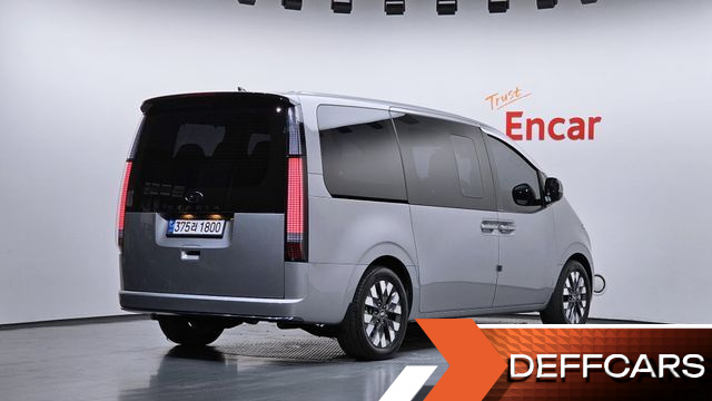 Hyundai STARIA Lounge 9-Seater Prestige купить на сайте DeffCars