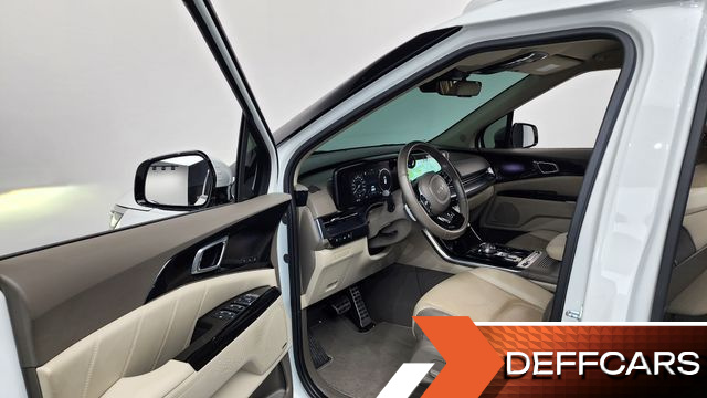 Kia CARNIVAL 9-Seater Hi-Limousine Signature купить на сайте DeffCars