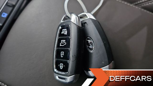 Hyundai GRANDEUR 2.4 Exclusive Special купить на сайте DeffCars