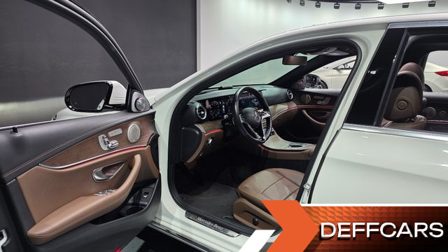 Mercedes E-CLASS E220d 4MATIC Exclusive купить на сайте DeffCars