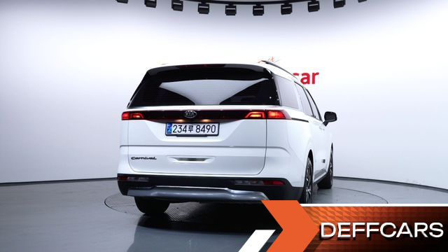 Kia CARNIVAL 9-Seater Noblesse купить на сайте DeffCars