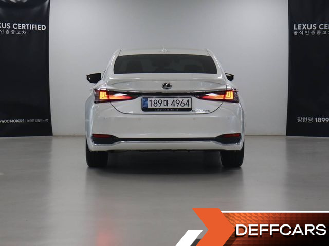 Lexus ES Executive купить на сайте DeffCars