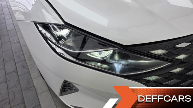 Hyundai GRANDEUR 2.5 Calligraphy купить на сайте DeffCars