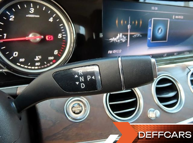 Mercedes E-CLASS E220d 4MATIC Exclusive купить на сайте DeffCars