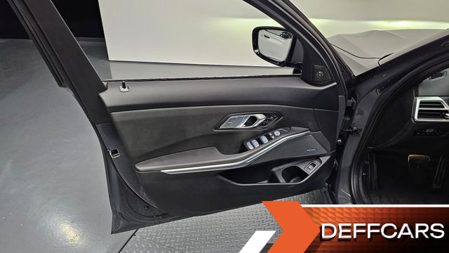 BMW 3-SERIES 320i M Sport купить на сайте DeffCars