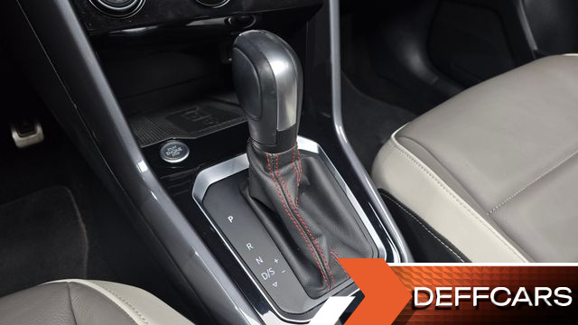 Volkswagen T-ROC 2.0 TDI Premium купить на сайте DeffCars