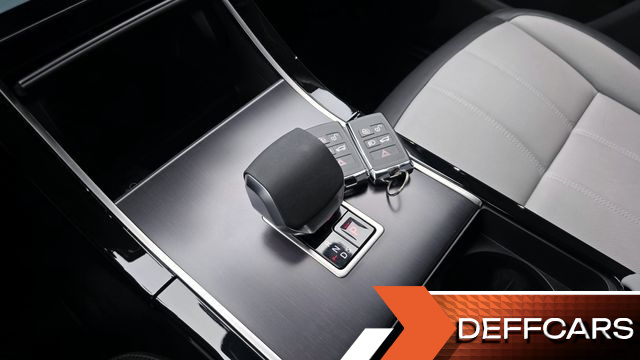 Land Rover RANGE ROVER EVOQUE P250 Dynamic SE купить на сайте DeffCars