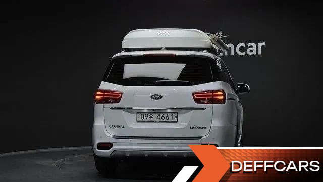 Kia CARNIVAL 7-Seater Limousine President купить на сайте DeffCars