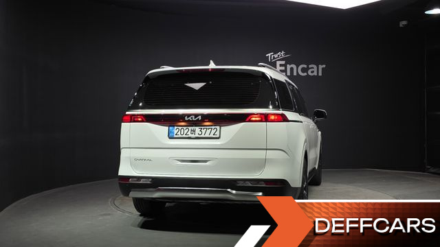 Kia CARNIVAL 9-Seater Noblesse купить на сайте DeffCars