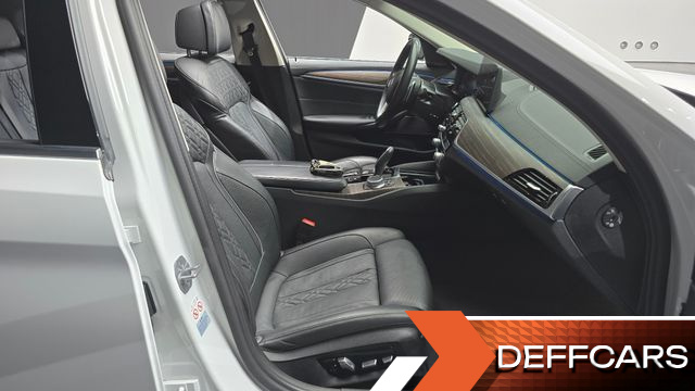 BMW 5-SERIES 530e Luxury купить на сайте DeffCars