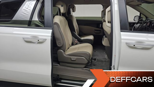 Kia CARNIVAL 9-Seater Prestige купить на сайте DeffCars