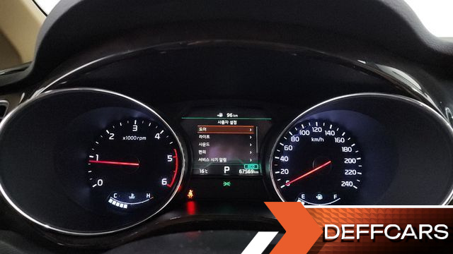 Kia CARNIVAL 9-Seater Noblesse Special купить на сайте DeffCars