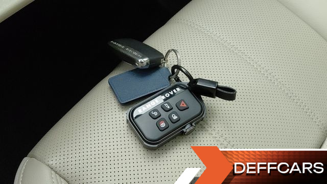 Land Rover RANGE ROVER VELAR 2.0 D240 R-Dynamic SE купить на сайте DeffCars