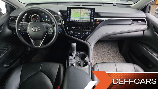 Toyota CAMRY 2.5 LE Hybrid купить на сайте DeffCars