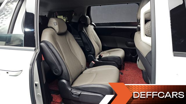 Kia CARNIVAL 9-Seater Noblesse купить на сайте DeffCars