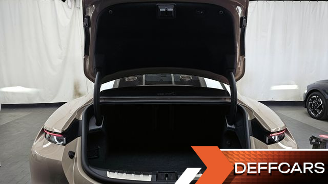 Porsche TAYCAN 4S купить на сайте DeffCars