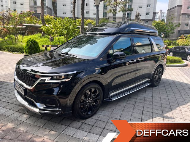 Kia CARNIVAL 9-Seater Hi-Limousine Signature купить на сайте DeffCars