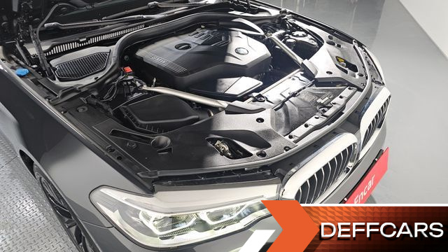 BMW 5-SERIES 530i Luxury Plus купить на сайте DeffCars