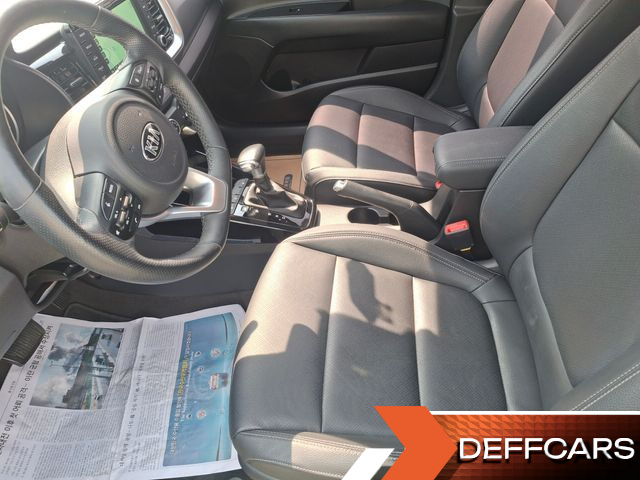 Kia STONIC 1.4 Deluxe купить на сайте DeffCars