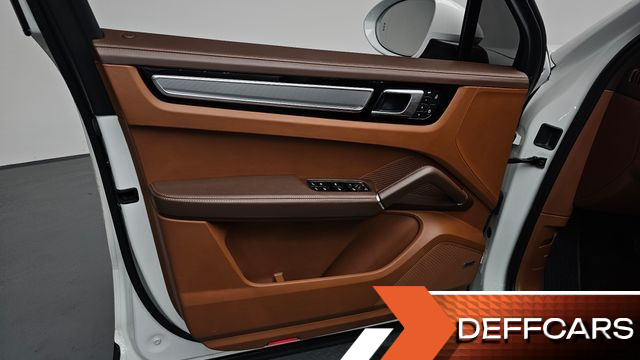 Porsche CAYENNE 3.0 PLATINUM EDITION купить на сайте DeffCars