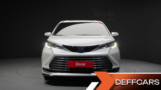 Toyota SIENNA 2.5 Hybrid 2WD купить на сайте DeffCars