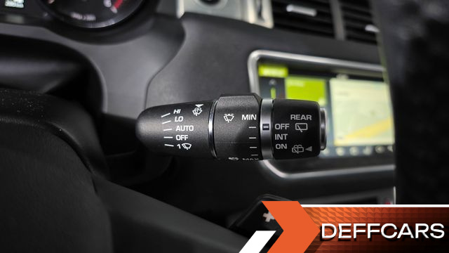 Land Rover RANGE ROVER EVOQUE 2.0 TD4 SE купить на сайте DeffCars
