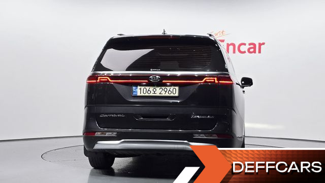 Kia CARNIVAL 7-Seater Signature купить на сайте DeffCars