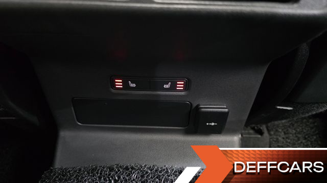 Land Rover RANGE ROVER VELAR 2.0 P250 R-Dynamic SE купить на сайте DeffCars