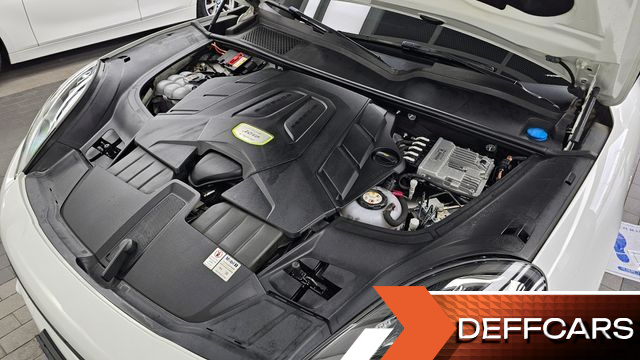 Porsche CAYENNE 3.0 E-Hybrid Coupe купить на сайте DeffCars