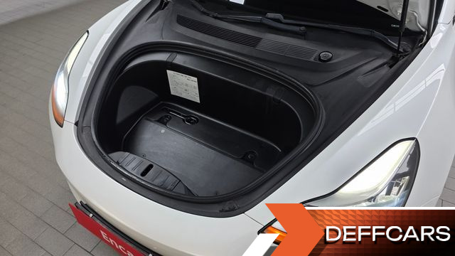 Tesla MODEL 3 Long Range AWD купить на сайте DeffCars